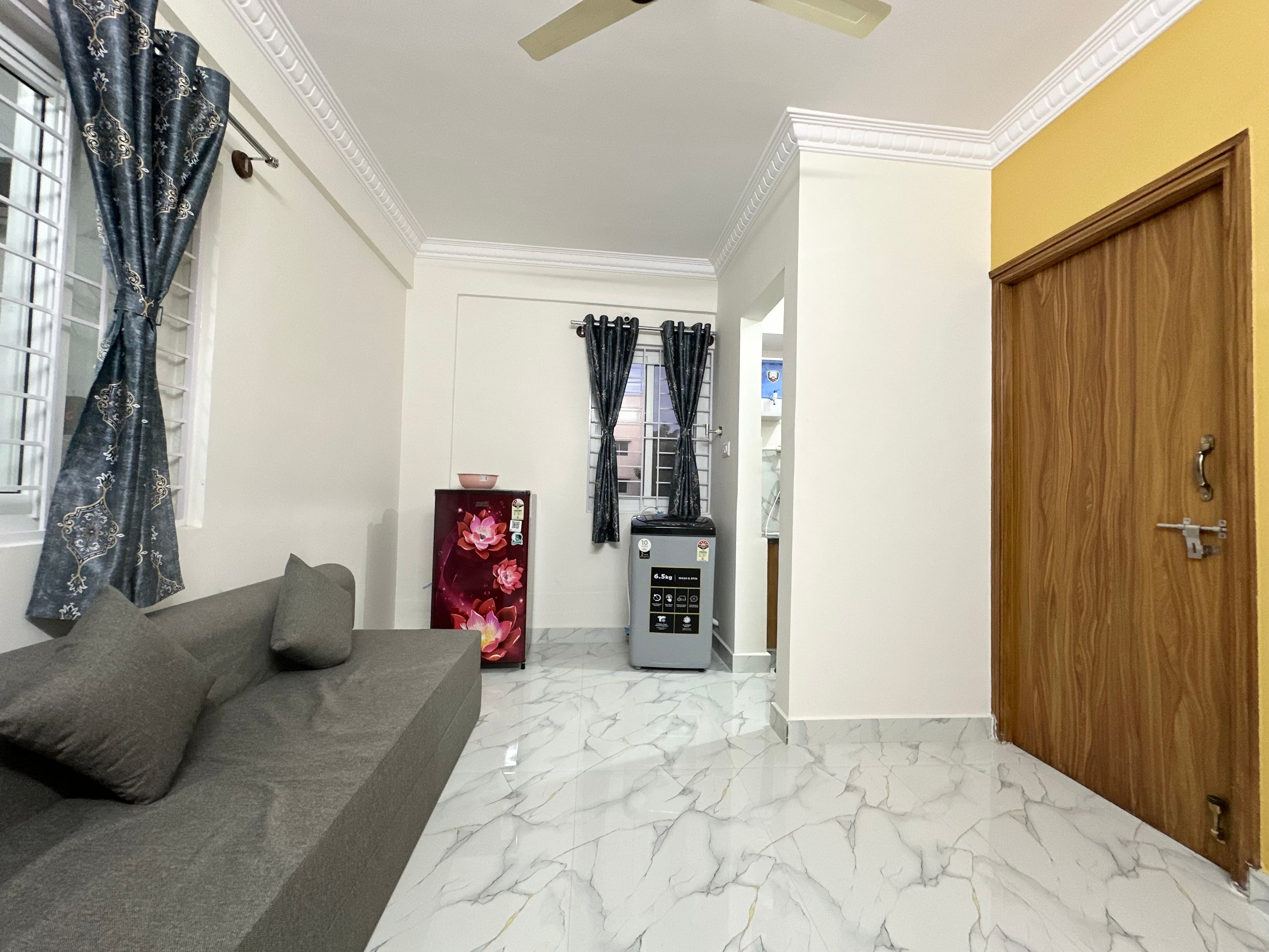 1BHK near Sarjapur road with lift 202