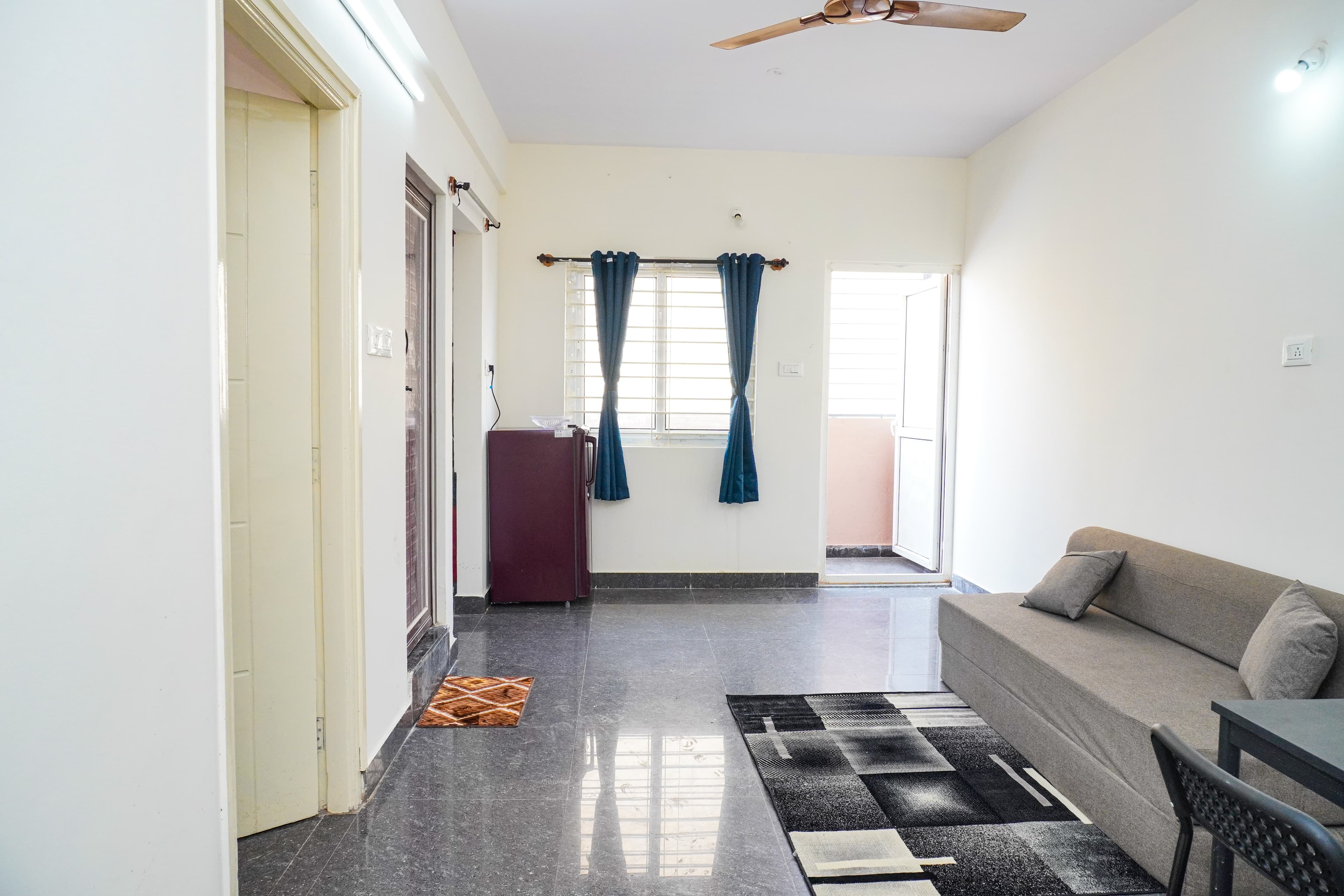 Cozy 1bhk 1.5km From Hosa Road Metro 102