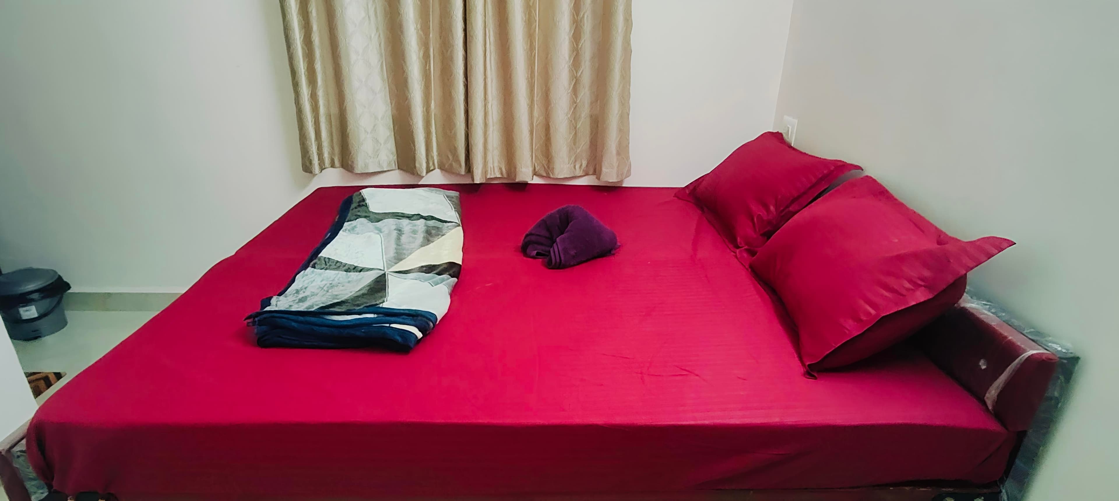 Splendid rooms In Yelahanka near Airport/KIA with Common kitchen  203