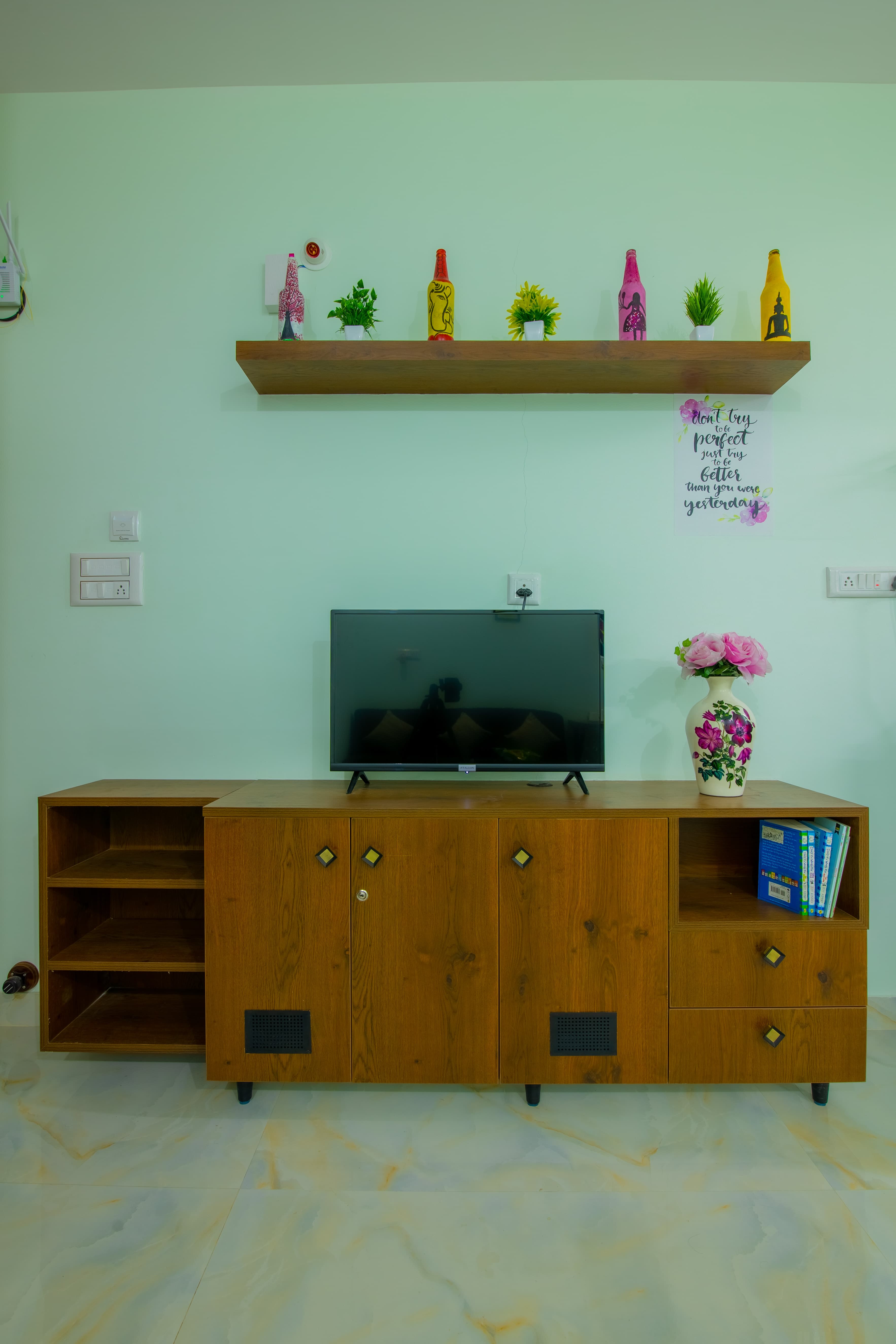 Awesome 1bhk flat in 3rd floor (302)